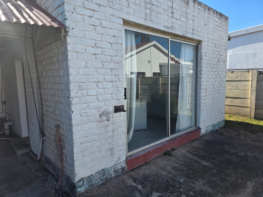 To Let 1 Bedroom Property for Rent in Ferreira Town Eastern Cape